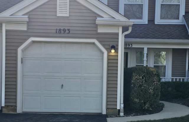 1893 Pebble Beach Circle - 1893 Pebble Beach Circle, Elk Grove Village, IL 60007