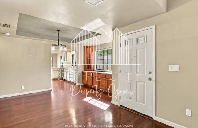 8173 Rose Vine Lane Gallery 4