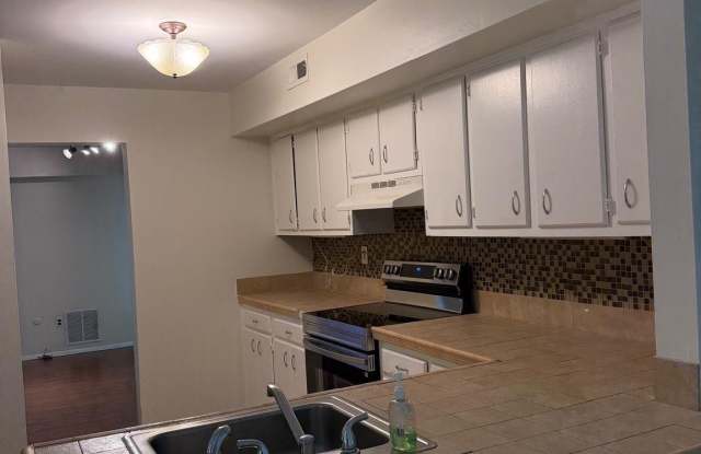 4 LAUREL Court photos photos