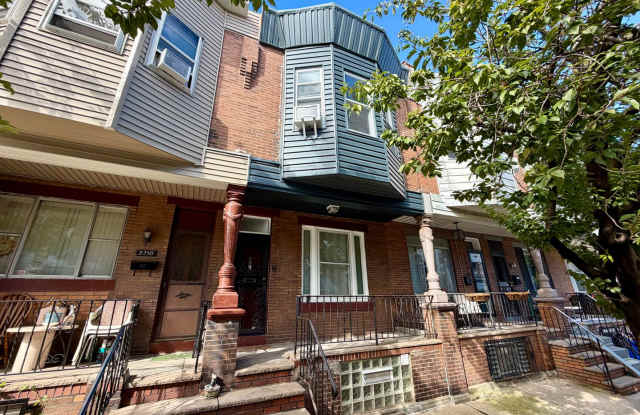 Charming 3-Bedroom Home in West Passyunk! Available NOW! Gallery 1
