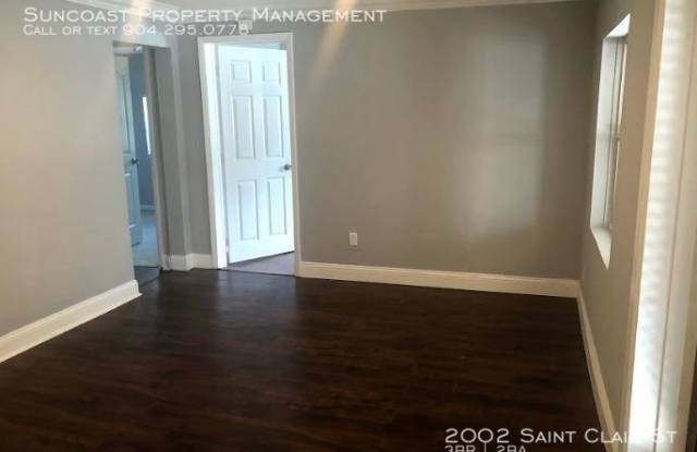 2002 Saint Clair St Gallery 4