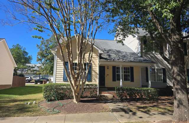 Super Cute Renovated End-Unit Loft Townhome in Arbor Creek! photos photos