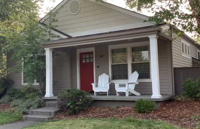 Three bedroom home near N. Mountain Nature Park. | Available April photos photos