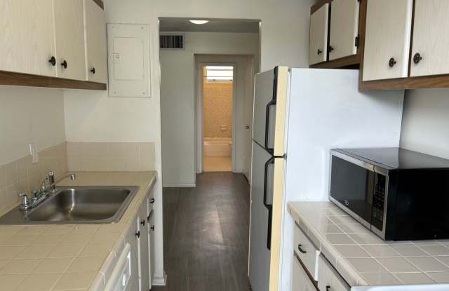 477-PictureOne photos photos