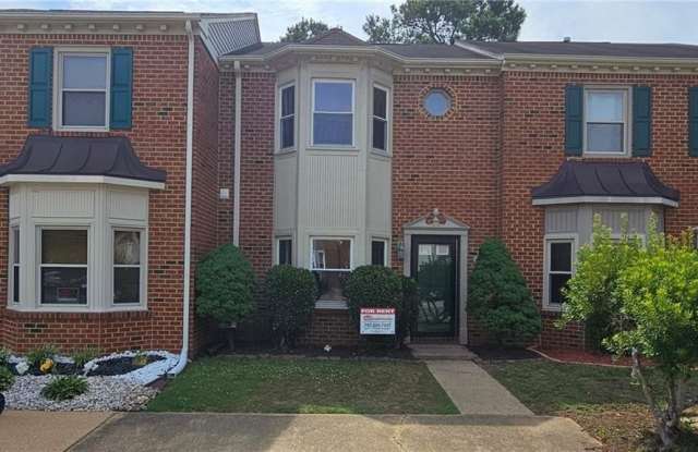 627 Creekside Court photos photos