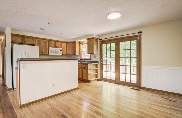 5697 BRIARGROVE Court Gallery 4