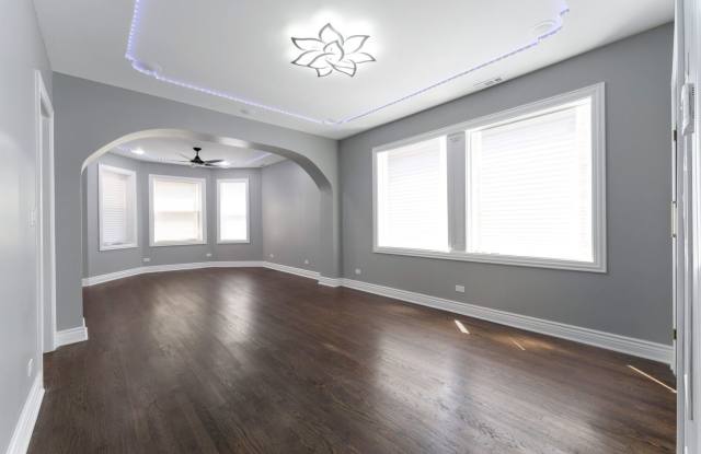 1414 S 58th Avenue Gallery 3