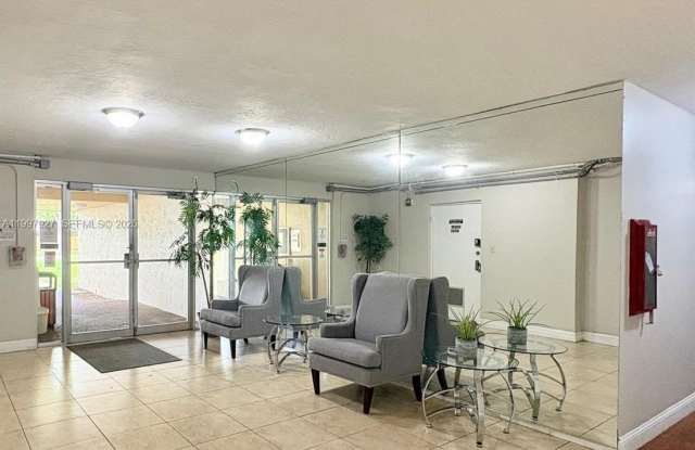 7300 NW 17th St photos photos