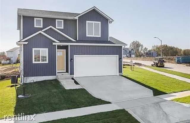 Great 3 Bedroom Single-Family Home in Urbandale photos photos