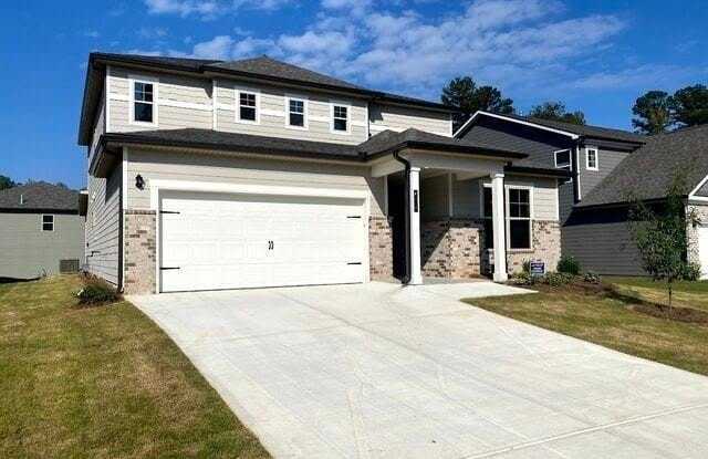 412 Kinross Lane Gallery 1
