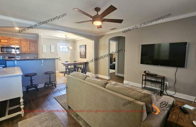 Preleasing - Lovely 3 Bedroom home in Tradewinds photos photos