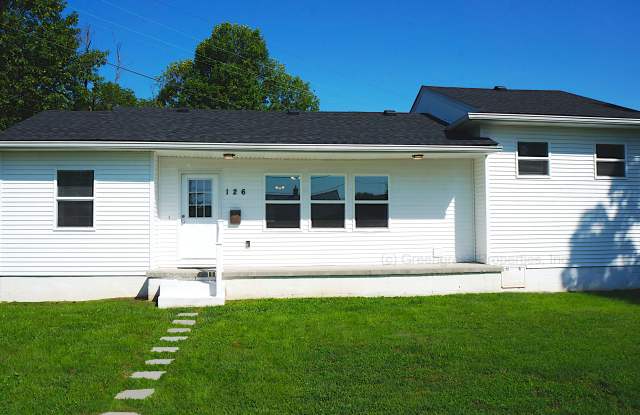 126 Adams St - 126 Adams Street, New Albany, IN 47150