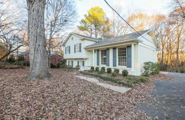 6713 Knightswood Drive Gallery 2
