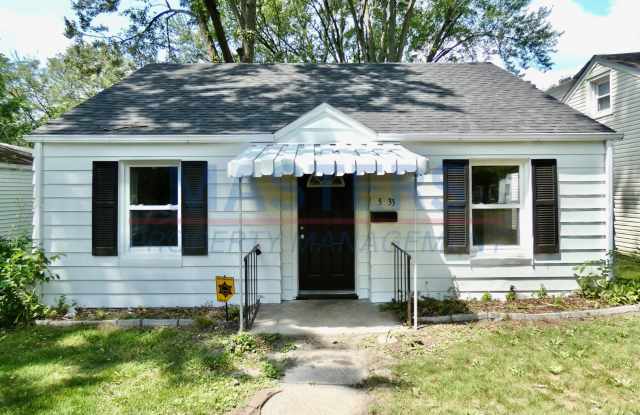 Charming Home with Spacious Backyard in Toledo! photos photos