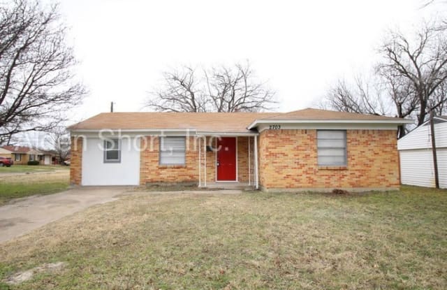 2703 San Diego Drive - 2703 San Diego Drive, Dallas, TX 75228