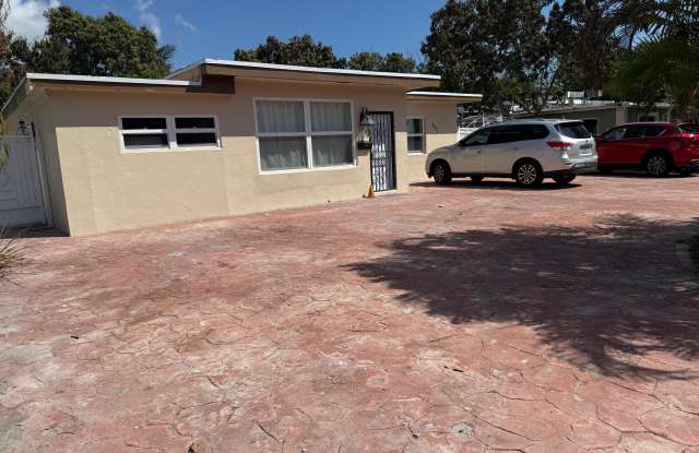 721 NE 139th Street photos photos