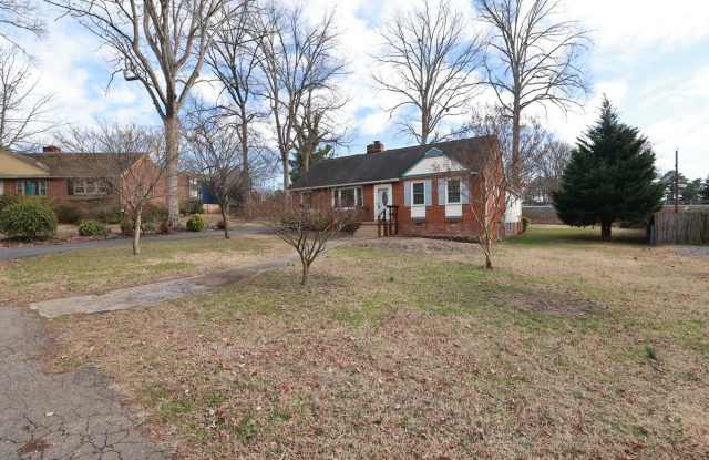 Spacious Brick Rancher in the heart of Tuckahoe in Westend! photos photos