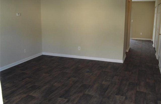 1746 Bob White Lane SE Gallery 4