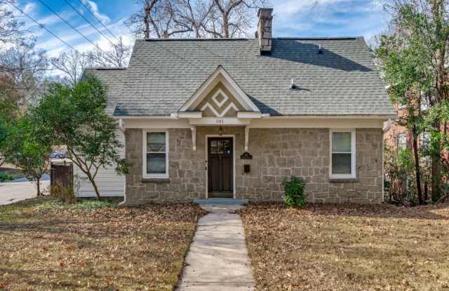 Leasing Now! - Charming 3-Bed, 2-Bath Stone Cottage in Shandon/Wales Garden - Walk to 5 Points! photos photos