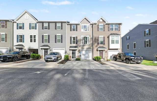 8412 DEVRIES Lane Gallery 1