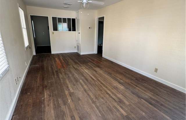 1312 E Mistletoe Avenue Gallery 3
