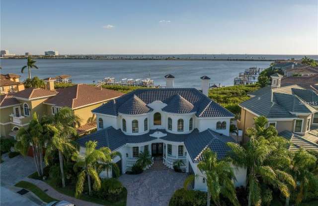 4133 CAUSEWAY VISTA Drive Gallery 2