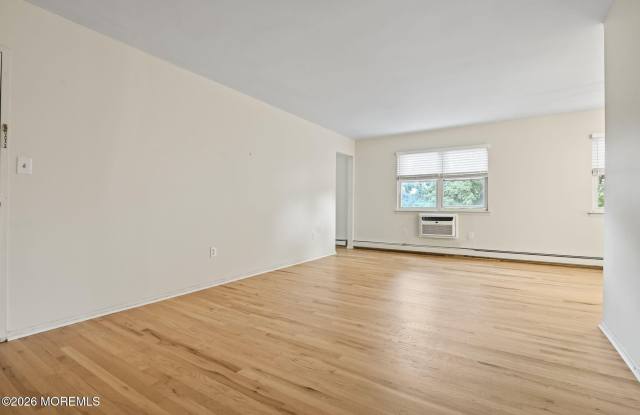 63 Stonehurst Boulevard Gallery 4