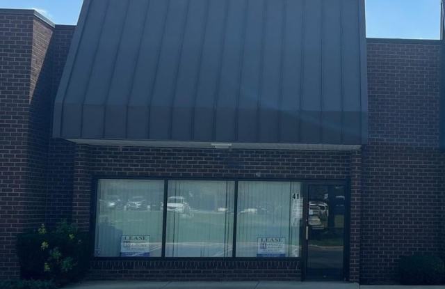 41 INDUSTRIAL PARK Drive unit: H photos photos