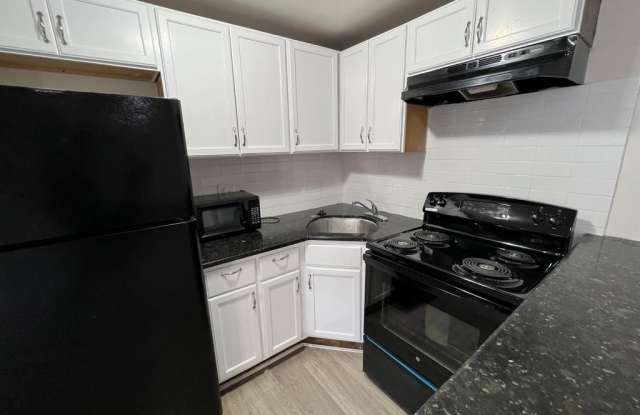 515 W GIRARD AVENUE - 515 West Girard Avenue, Philadelphia, PA 19122