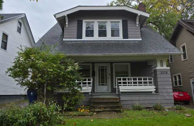 Single Family Home 3 beds 1.5 bath Available Now! photos photos