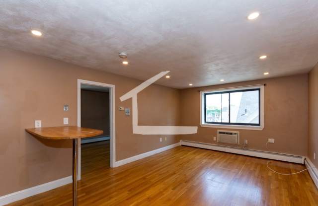 52 Gardner St #12L Boston MA 02134 photos photos