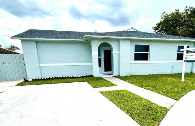 20630 SW 121st Ct photos photos