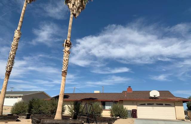 Move-In Ready Home with Pool, Views  Room to Relax - 73198 Sunnyvale Drive, Twentynine Palms, CA 92277