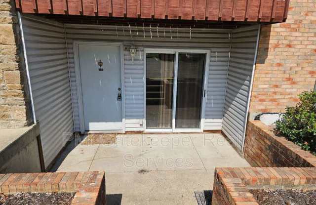 5385 Camelot Dr Gallery 2