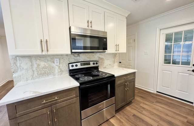 13508 Fawnwood photos photos