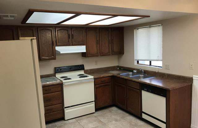6547 W POINSETTIA DR Gallery 4
