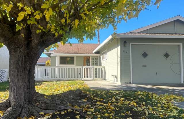 Leisure Town cozy 1 bedroom 1 bathroom! Gallery 1