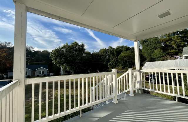 529 W Chapin Road Gallery 2