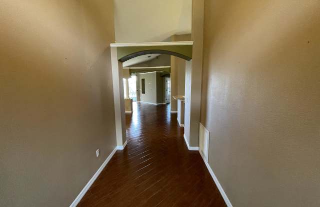 1537 Nightfall Drive Gallery 3