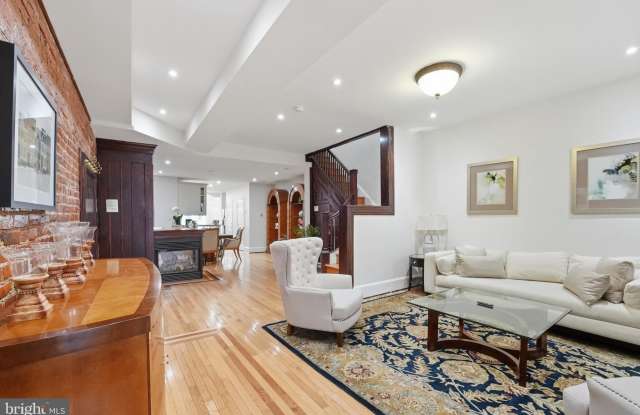 56 ADAMS Street NW Gallery 4