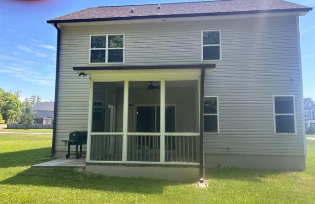 112 Edgefield Street Gallery 2