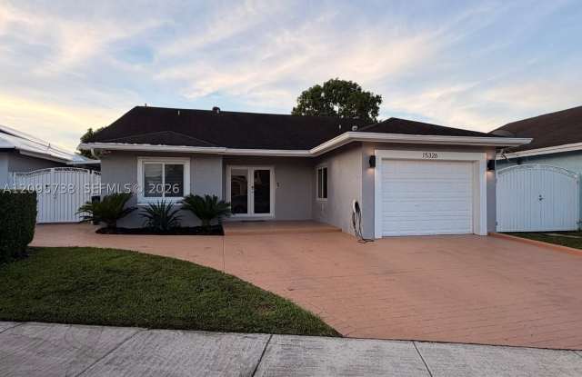 15326 SW 58th Ter Gallery 2
