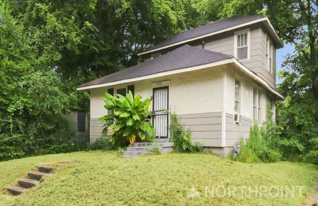 ** $500 OFF FIRST FULL MONTH ** 2-Bedroom, 1 Bath Single Family for Rent in Memphis, TN | Fenced backyard & Modern Kitchen Gallery 3