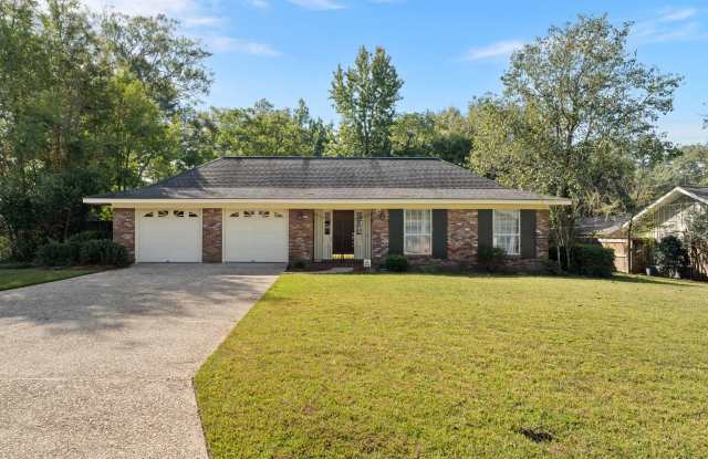 408 Mandalay Dr - 408 Mandalay Drive, Hattiesburg, MS 39402
