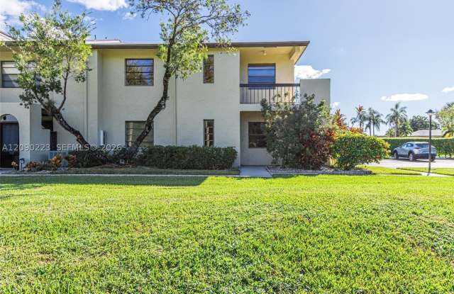 8566 Casa Del Lago Gallery 4