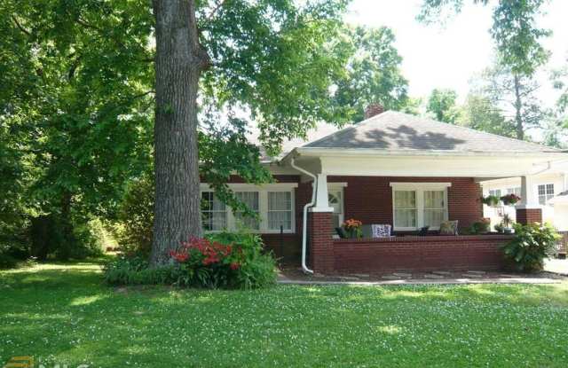 208 Peachtree Street - 208 Peachtree Street, Villa Rica, GA 30180