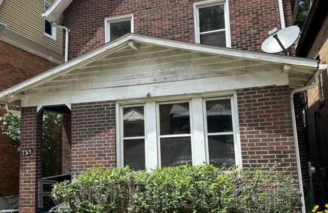 7315 Whipple St photos photos