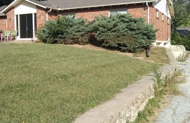 8023 Holmes Rd - 8023 Holmes Rd, Kansas City, MO 64131