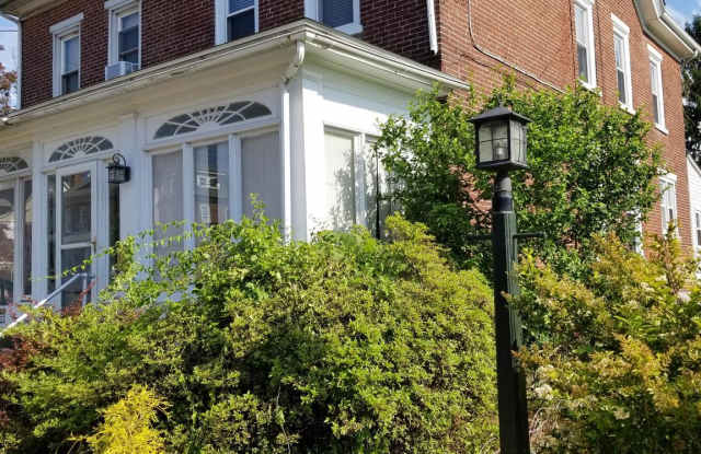 424 BRIDGE STREET Gallery 2