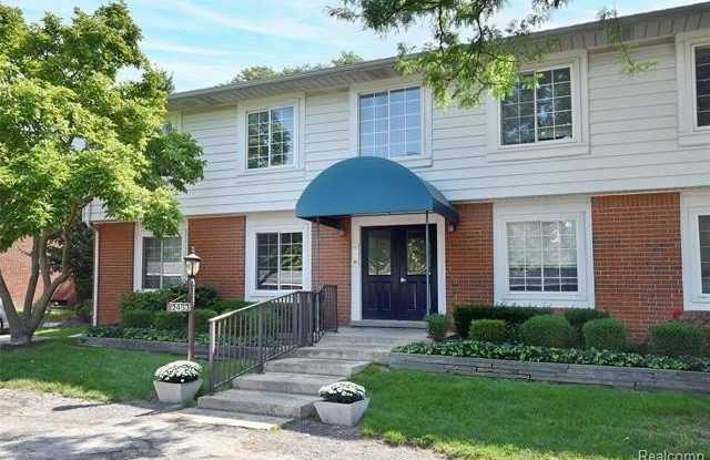 2463 Mulberry Square photos photos